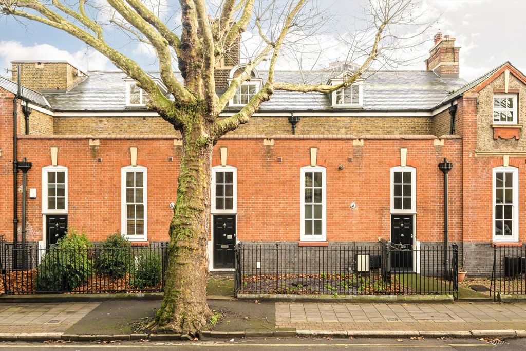 Property photo 1 of 9