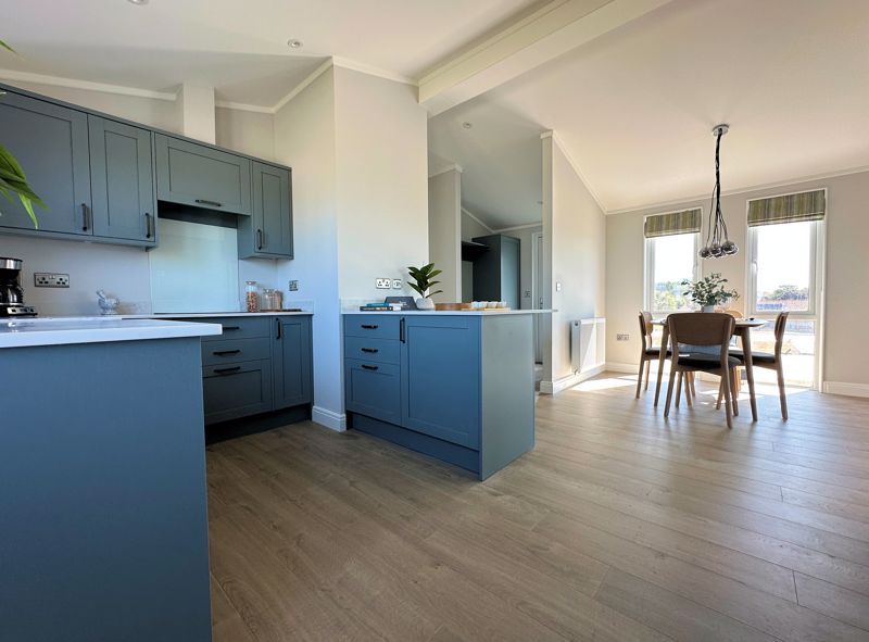 Property photo 2 of 19 Show Home