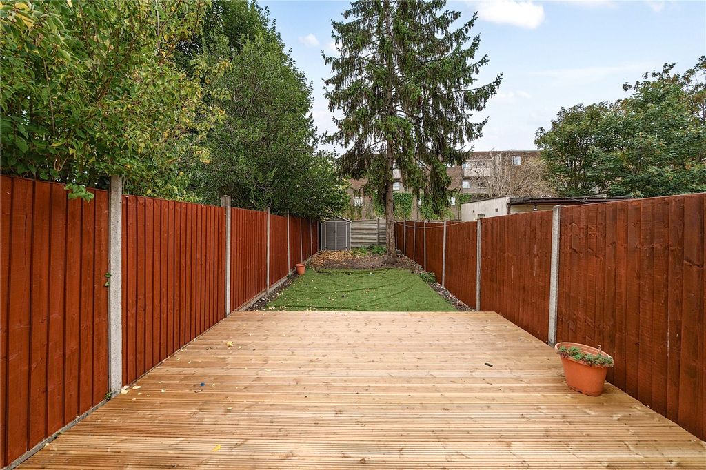 Property photo 2 of 19 Picture No. 10