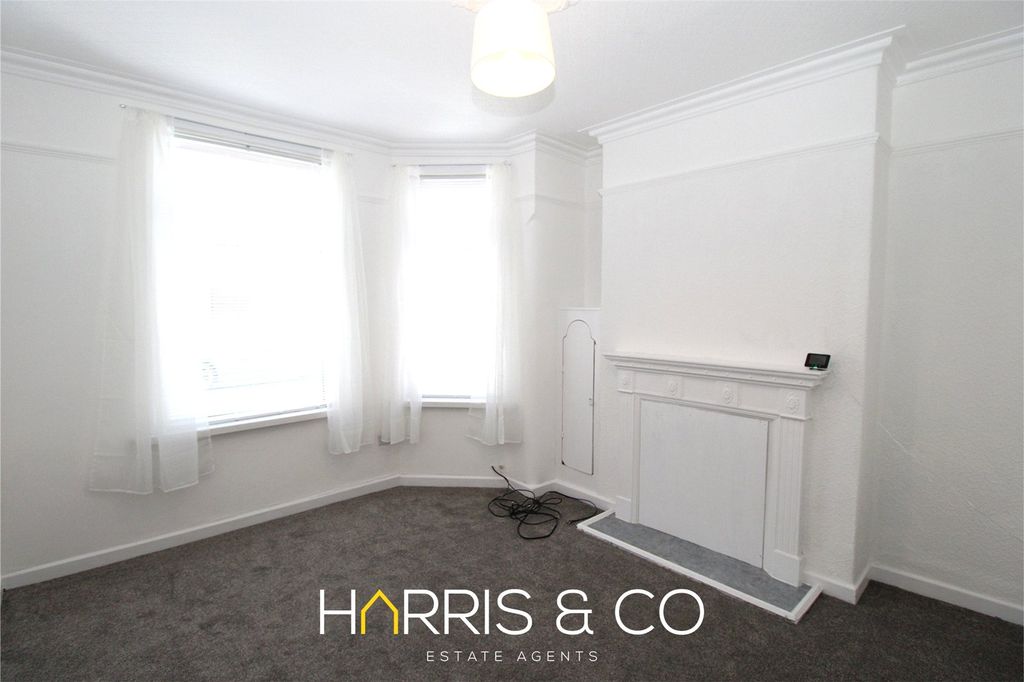 Property photo 2 of 10 Picture No. 04