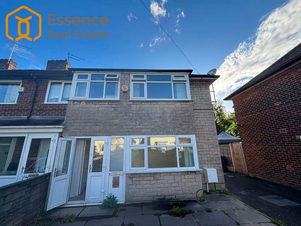 Property photo 3 of 27