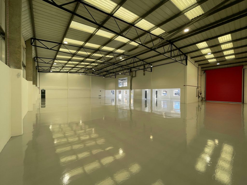 Property photo 2 of 14 Warehouse