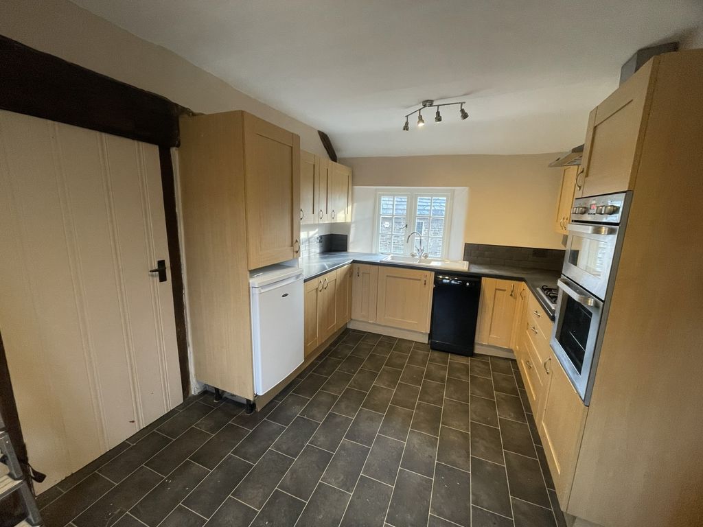 Property photo 3 of 14 Img_3329