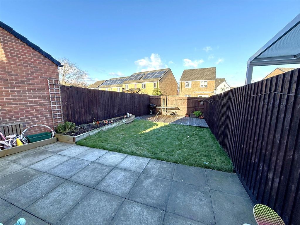 Property photo 2 of 13