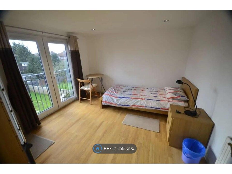 Property photo 1 of 5 The Available Double Room.