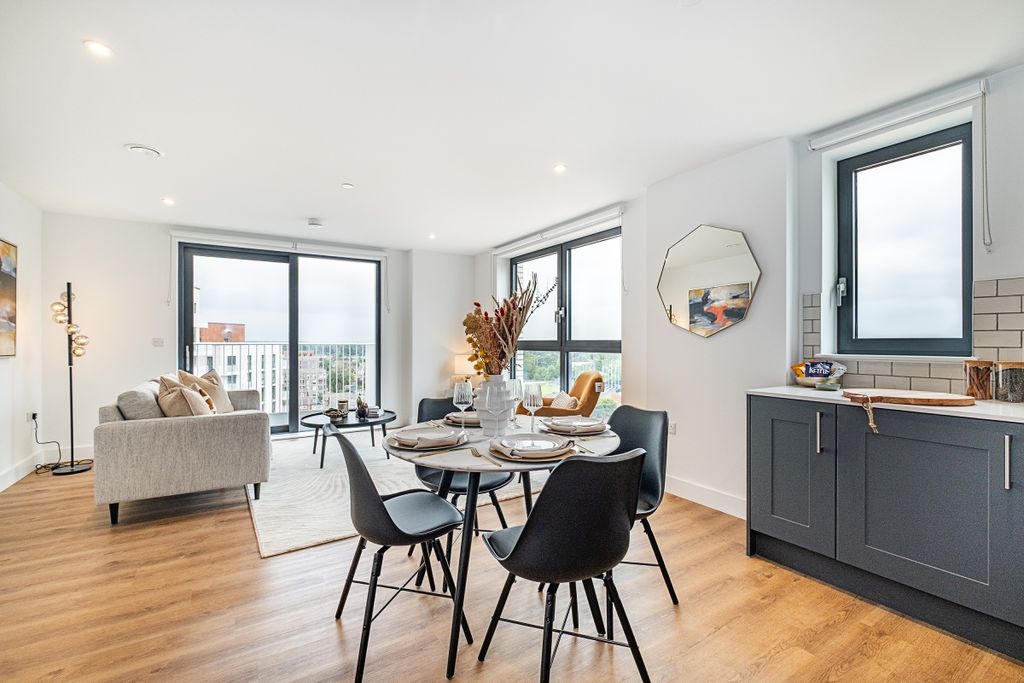 Property photo 3 of 18 82-Carter-One-Mai...