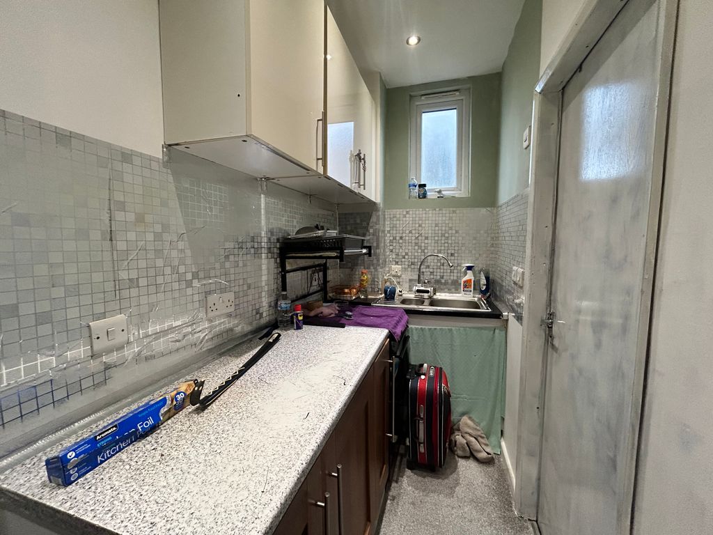 Property photo 3 of 6 Image