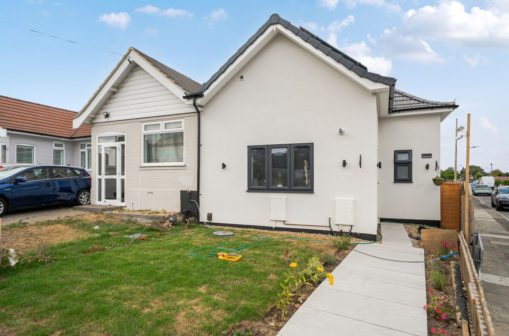 Property photo 1 of 19 1496303-19-6A5Fbf...