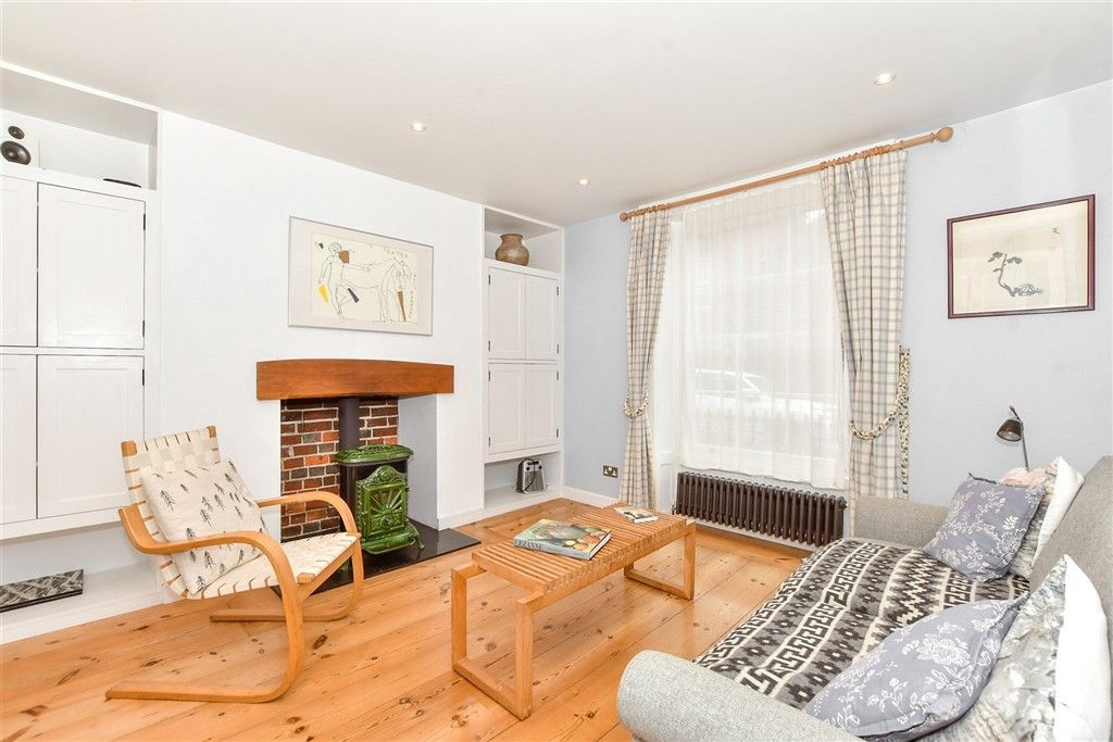 Property photo 1 of 20 Sitting Room