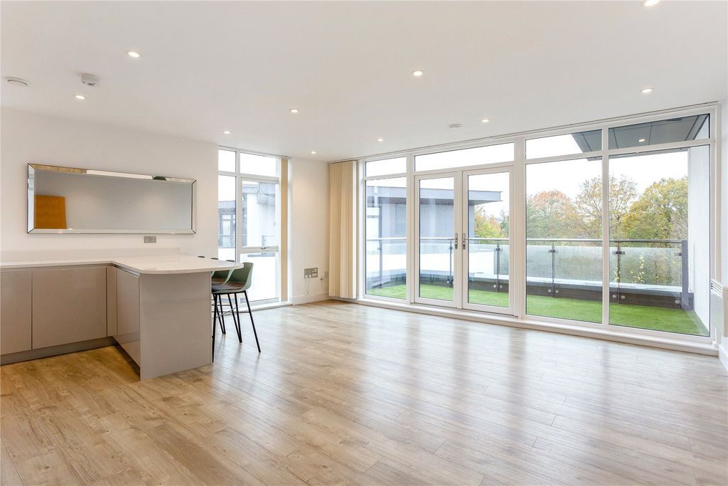 Property photo 3 of 10 Picture No. 04