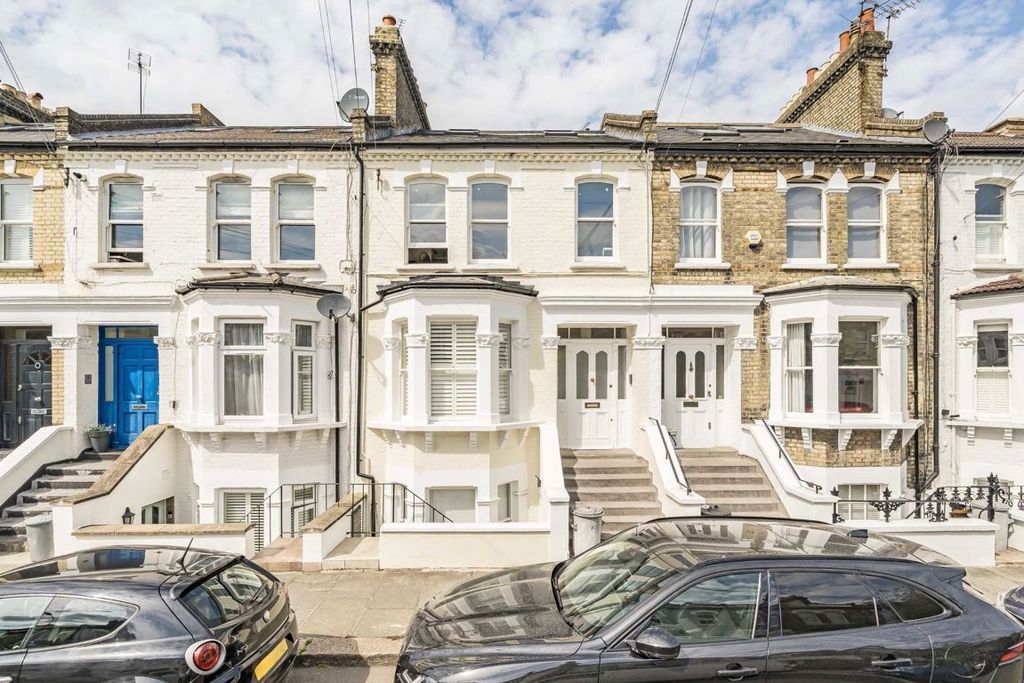 Property photo 1 of 7