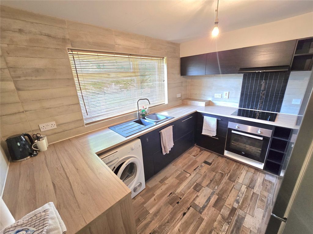 Property photo 1 of 9 Picture No. 15