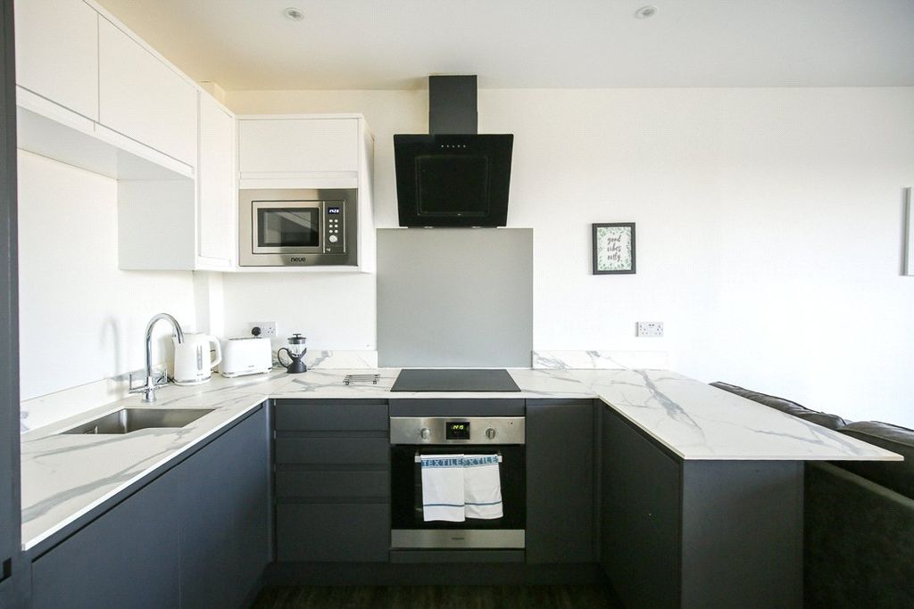 Property photo 3 of 16 Picture No. 19