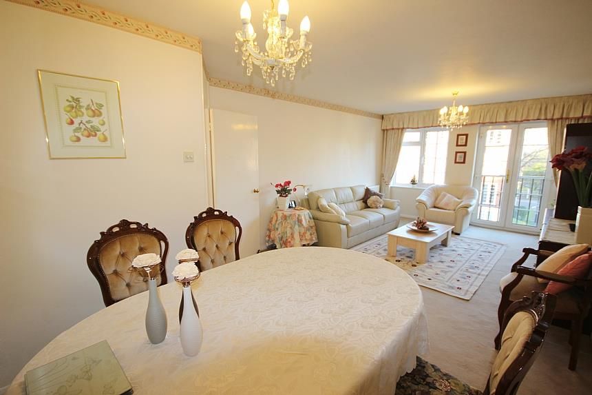 Property photo 2 of 7