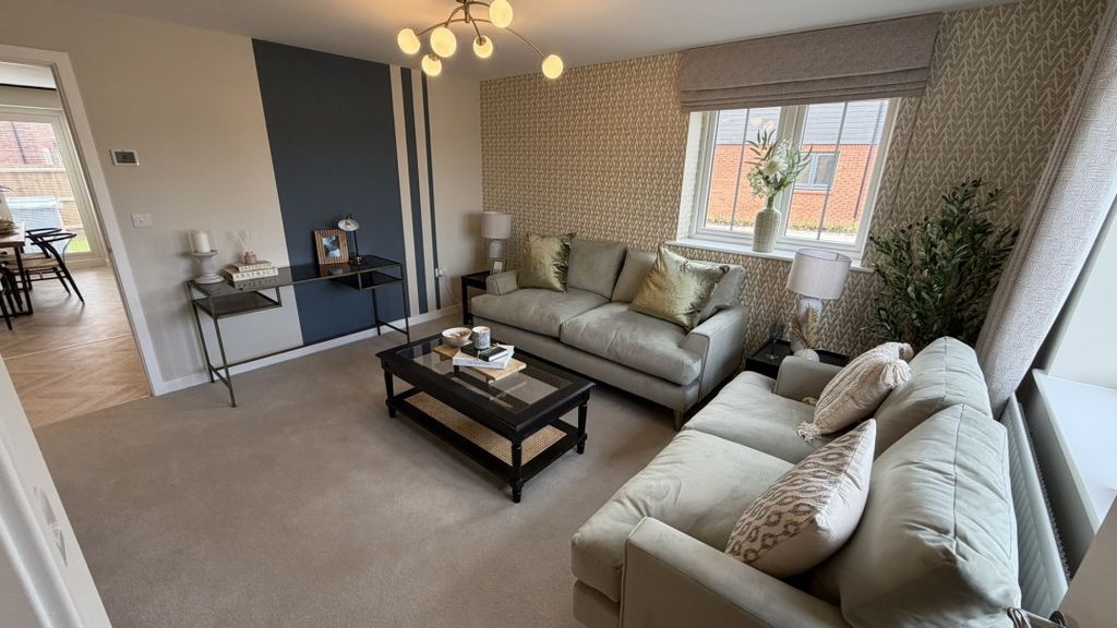 Property photo 3 of 13