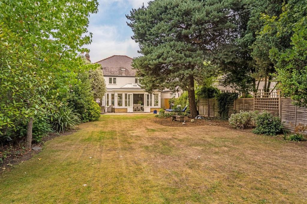 Property photo 2 of 9