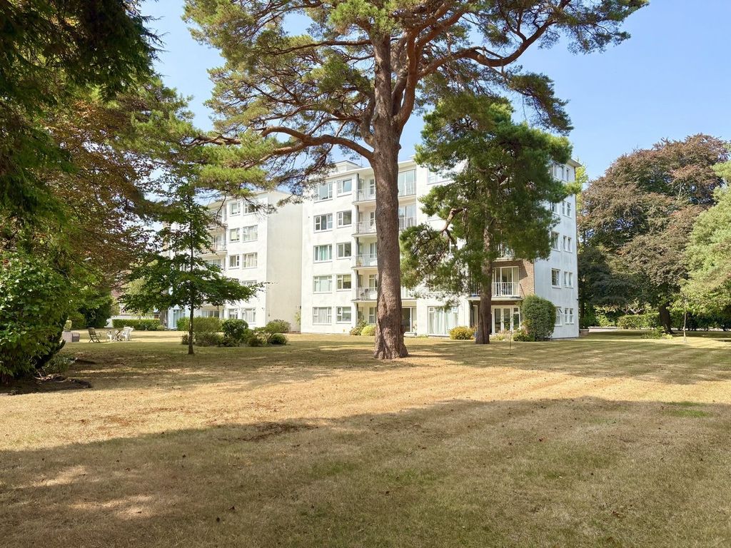 Property photo 1 of 25