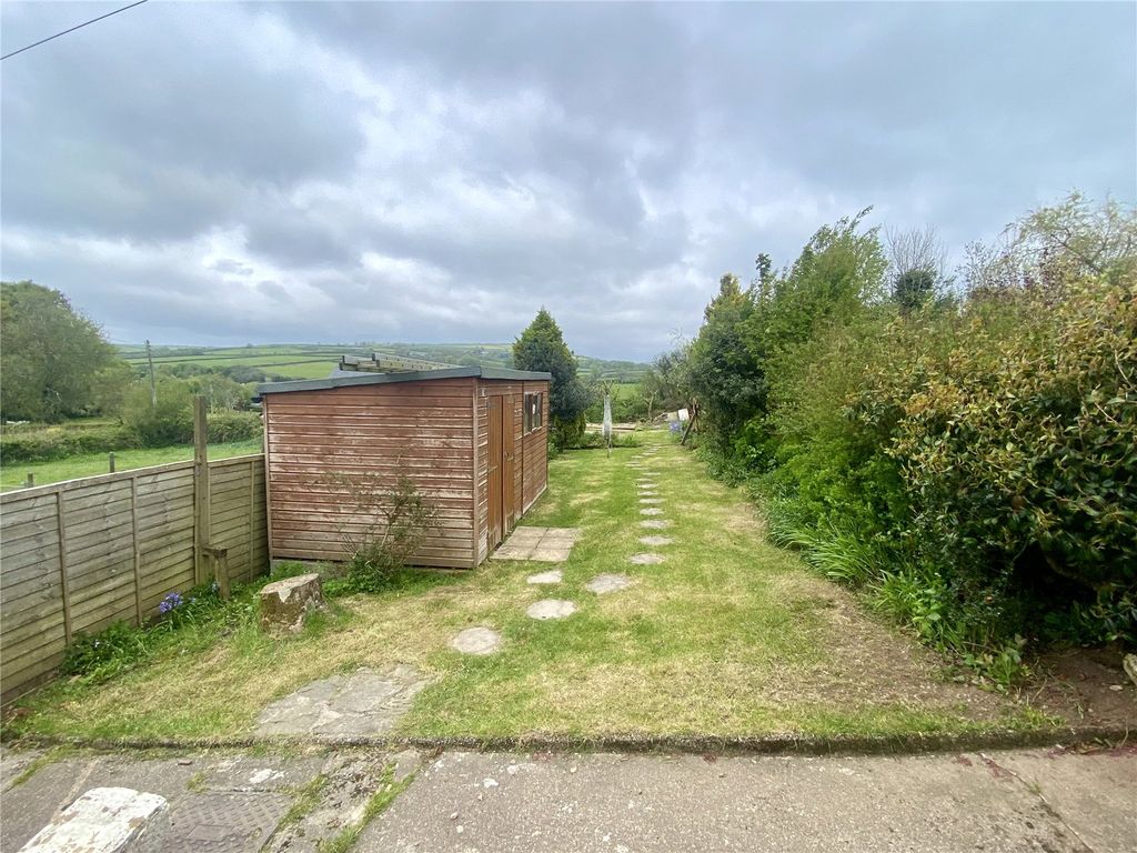 Property photo 2 of 20 Picture No. 16