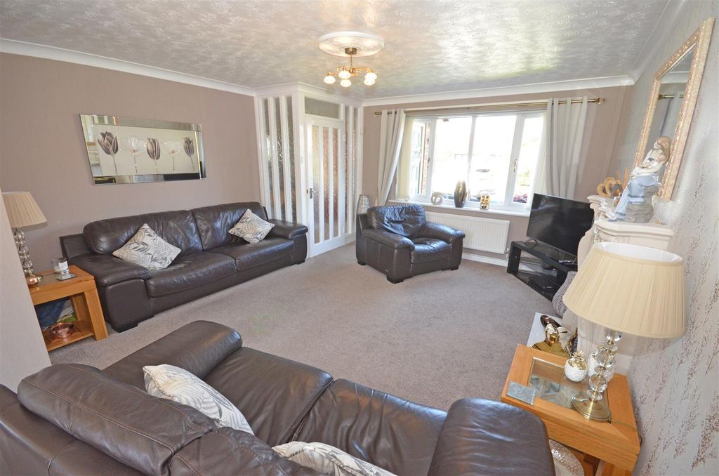 Property photo 2 of 37 01A.Jpg