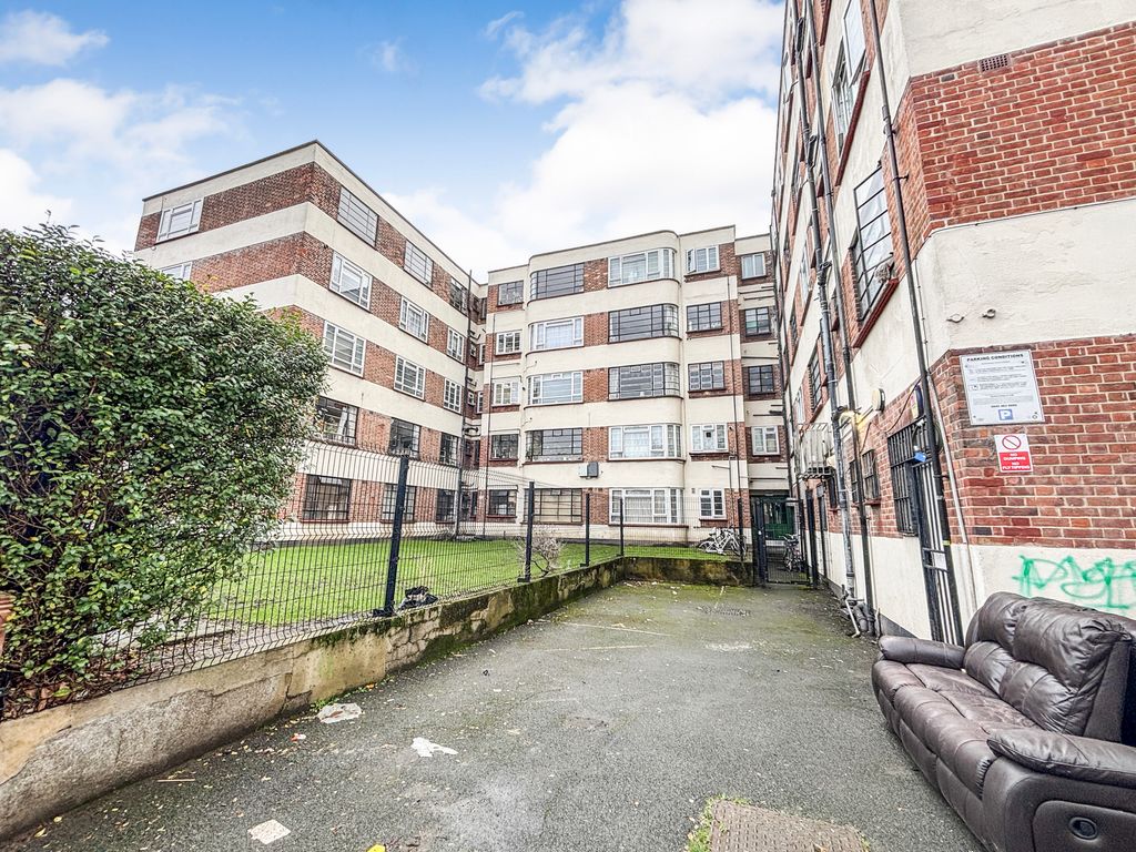 Property photo 3 of 7