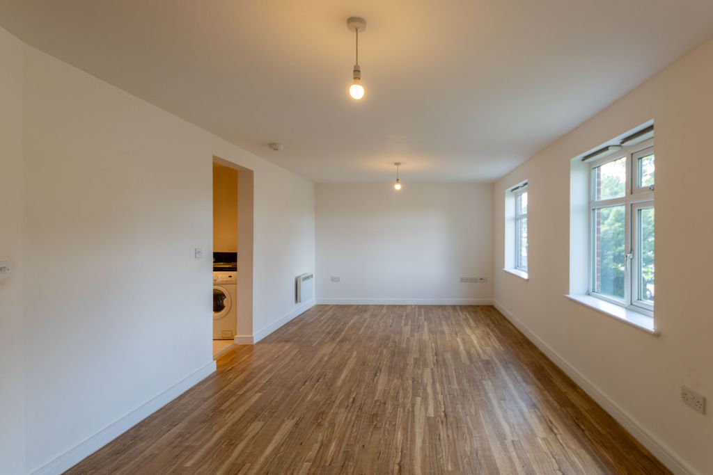 Property photo 3 of 10 Img_8459_1