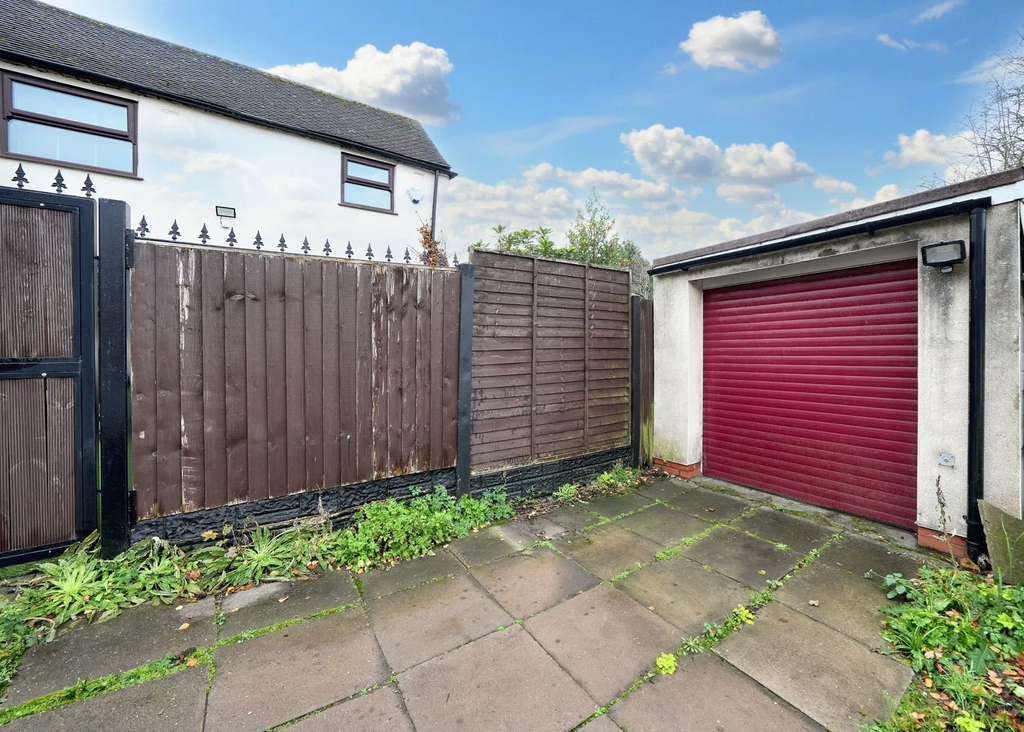 Property photo 2 of 25