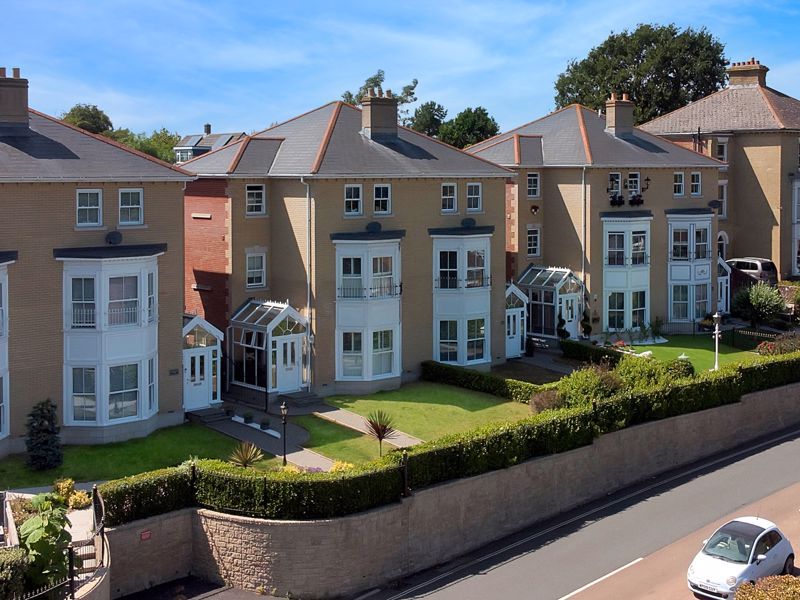 Property photo 1 of 25 Photo 3