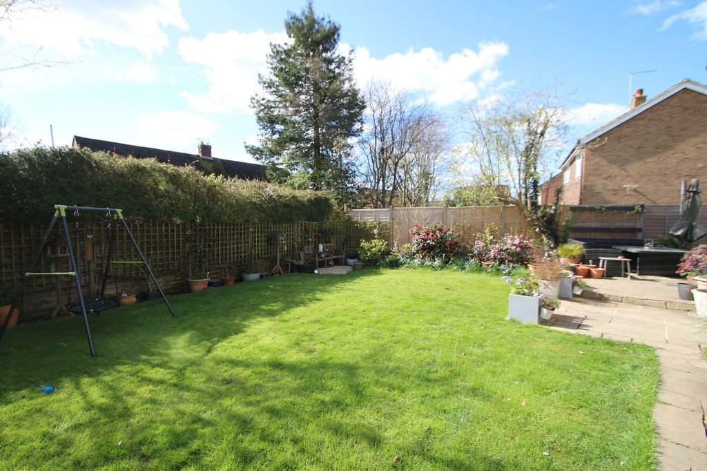 Property photo 2 of 18