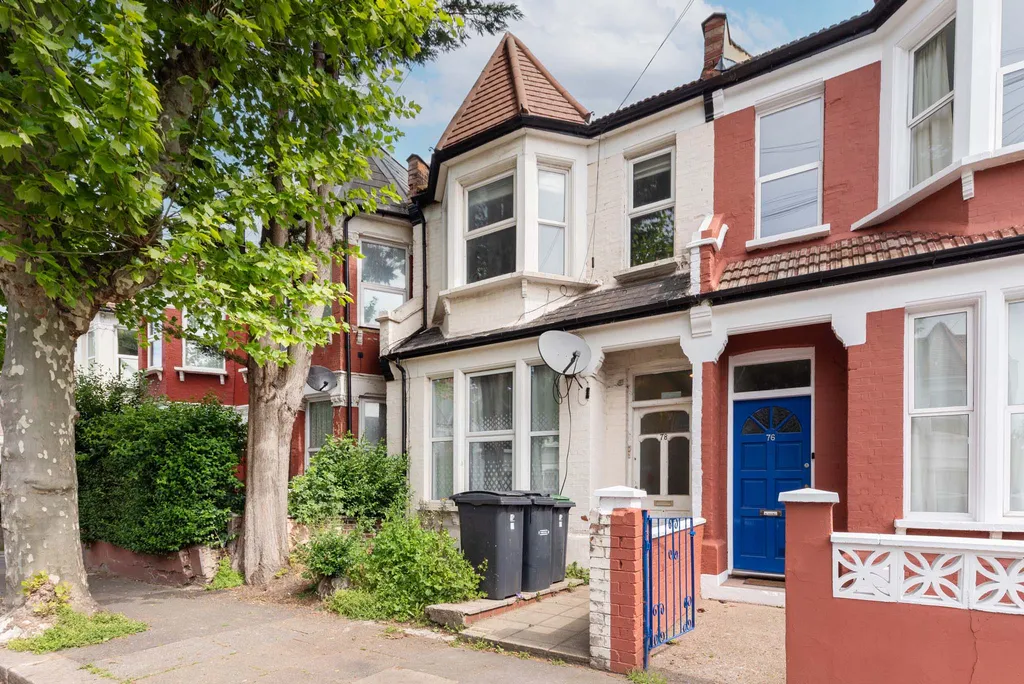 Apartment in London, Duckett's Green, West Green - More