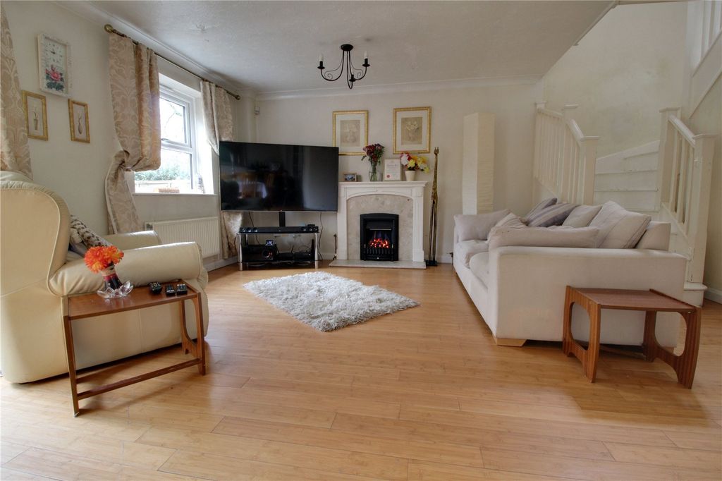 Property photo 2 of 10 Picture No. 04