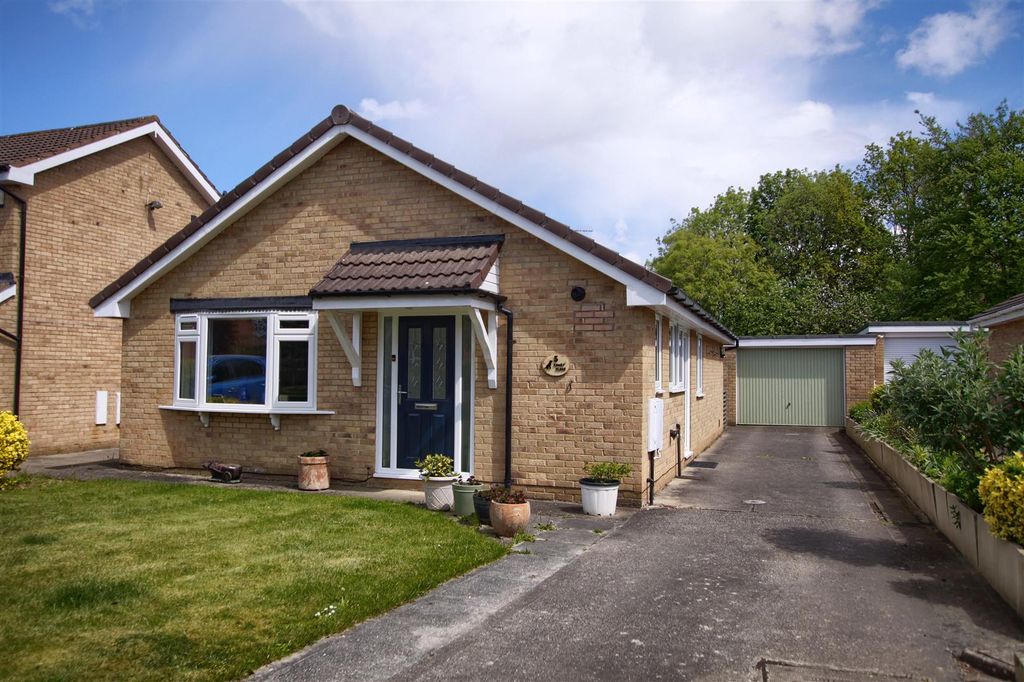 Property photo 2 of 13 Cy1.Jpg