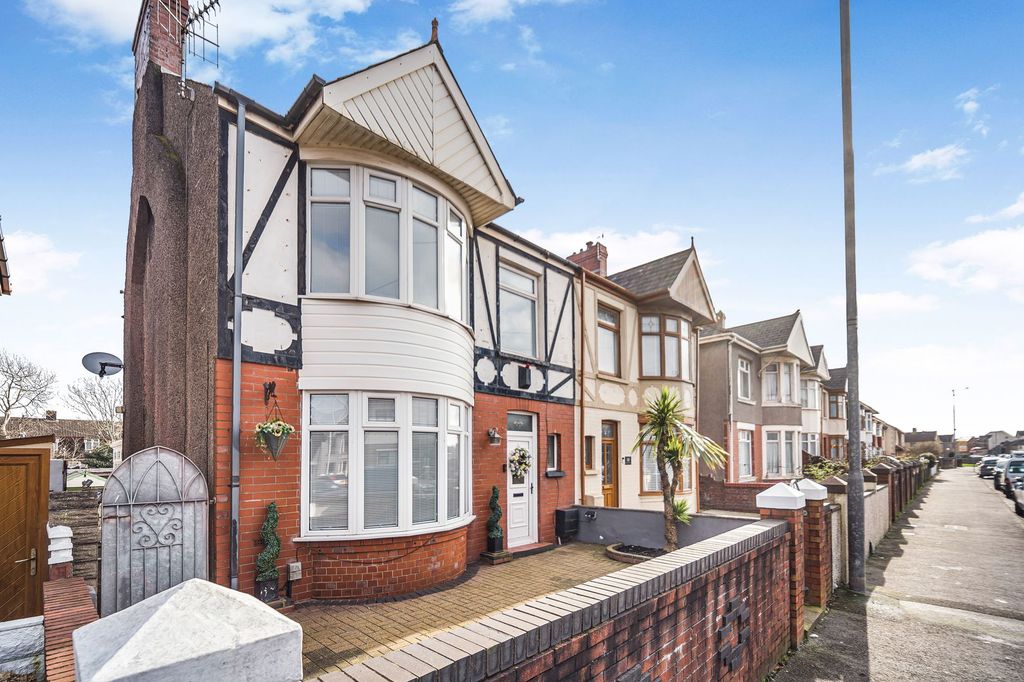 Property photo 1 of 47