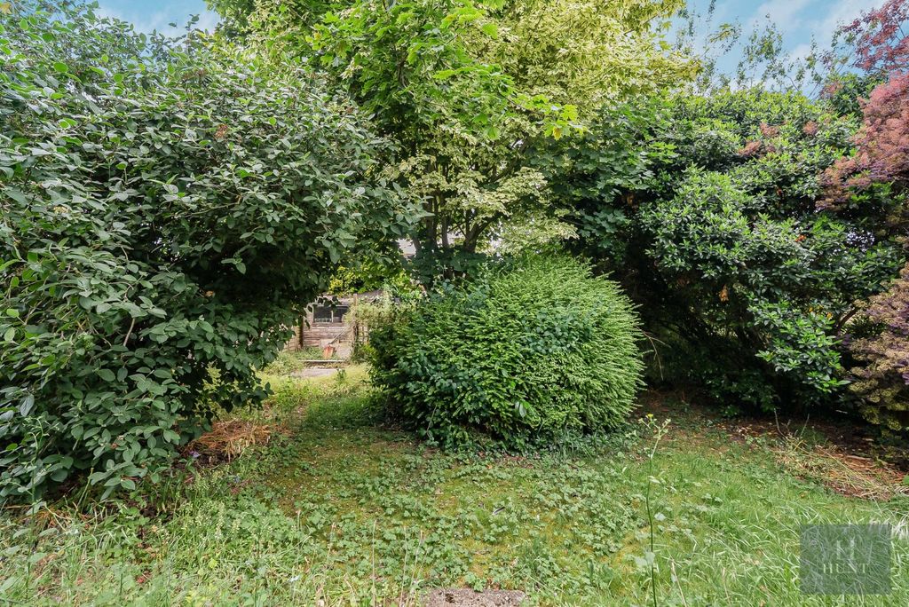 Property photo 3 of 20 Garden