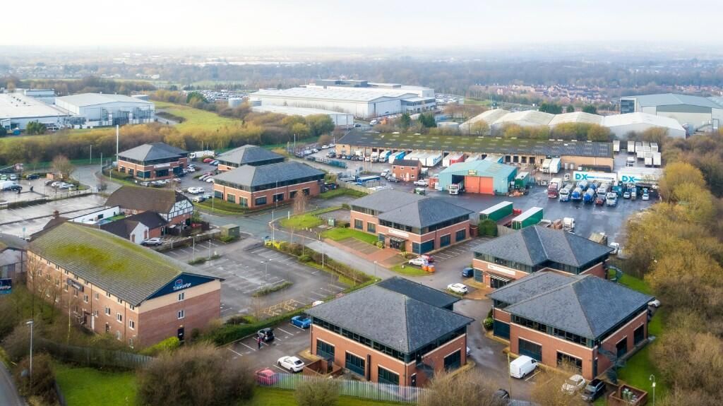 Property photo 1 of 7 Photo 3