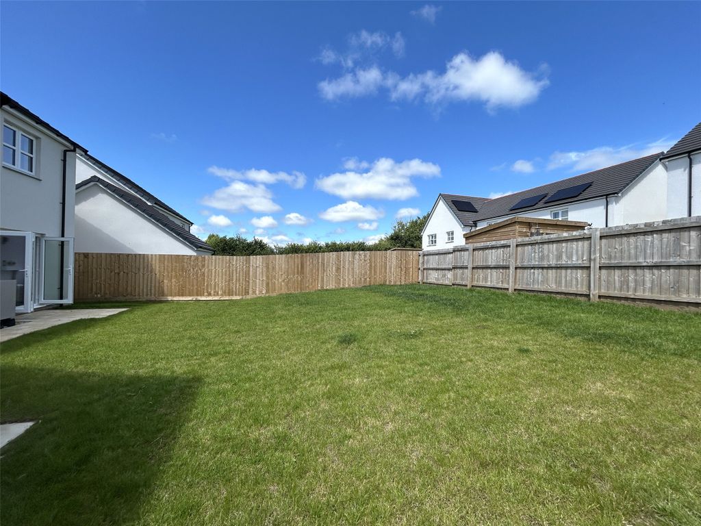 Property photo 3 of 14 3 - Picture No. 03