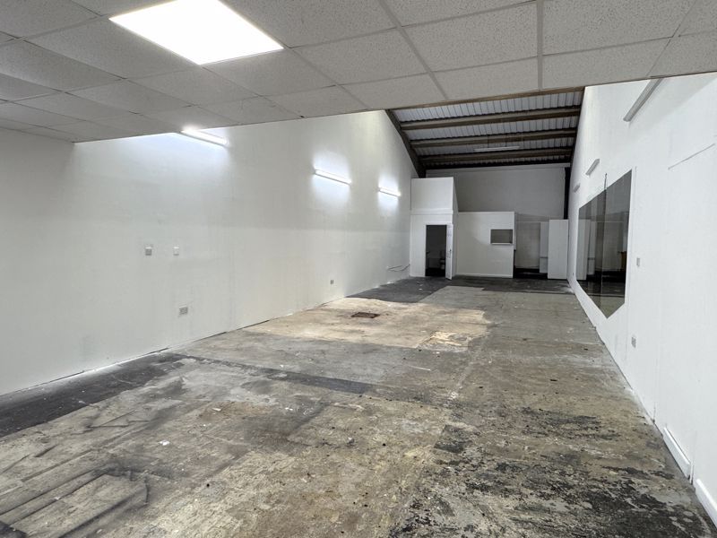 Property photo 2 of 7 Photo 4