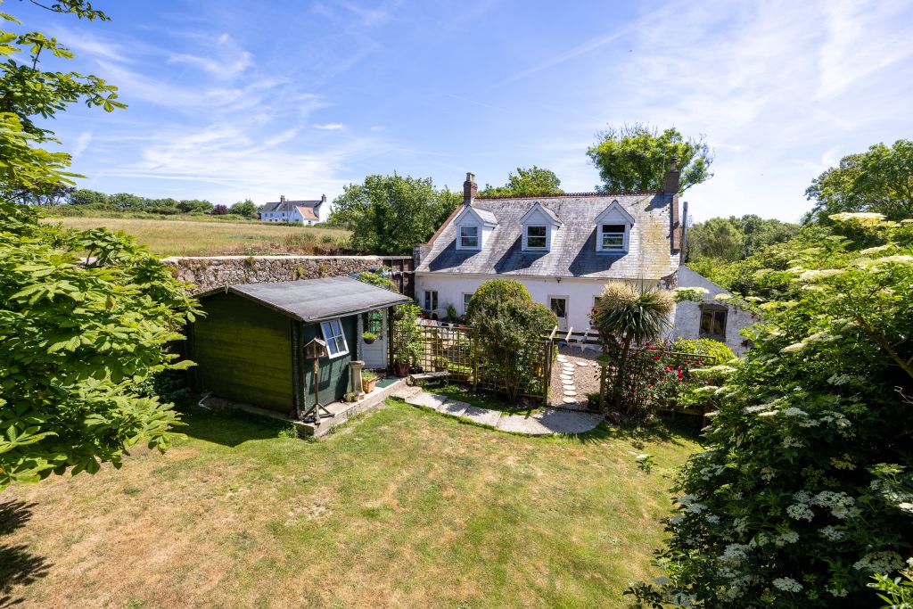 Property photo 1 of 20