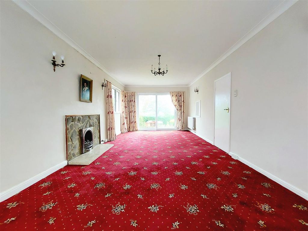 Property photo 2 of 30