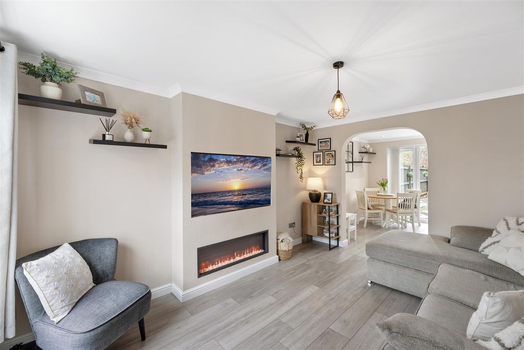 Property photo 2 of 24 Reception Roome One