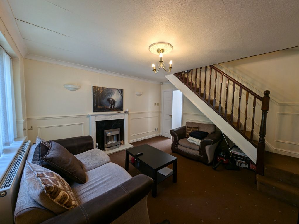 Property photo 2 of 16 Picture No. 12