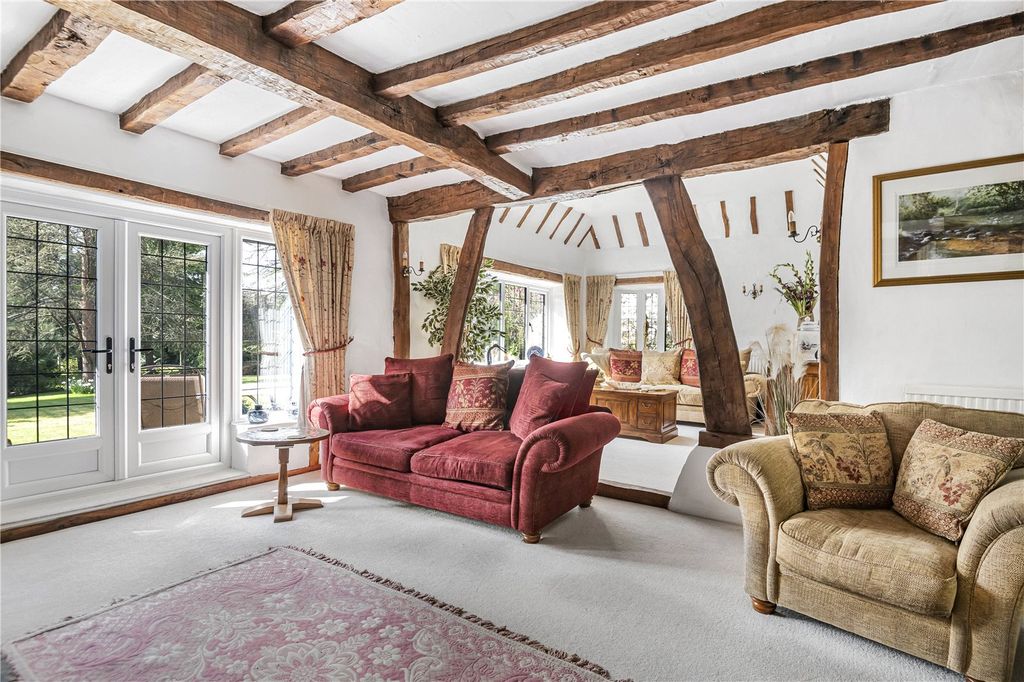 Property photo 3 of 31 Drawing Room