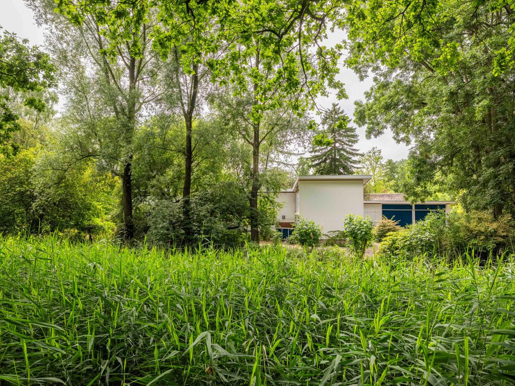 Property photo 2 of 49