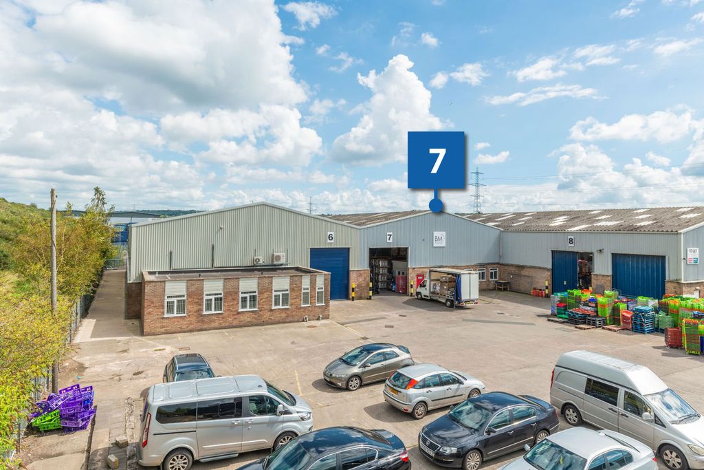 Property photo 1 of 4