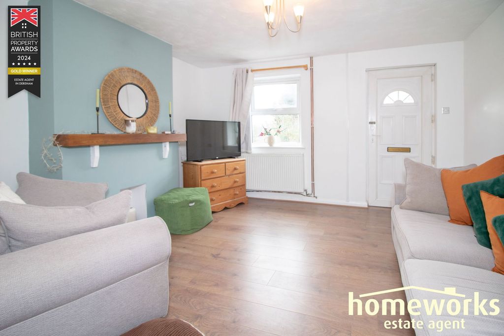 Property photo 3 of 11