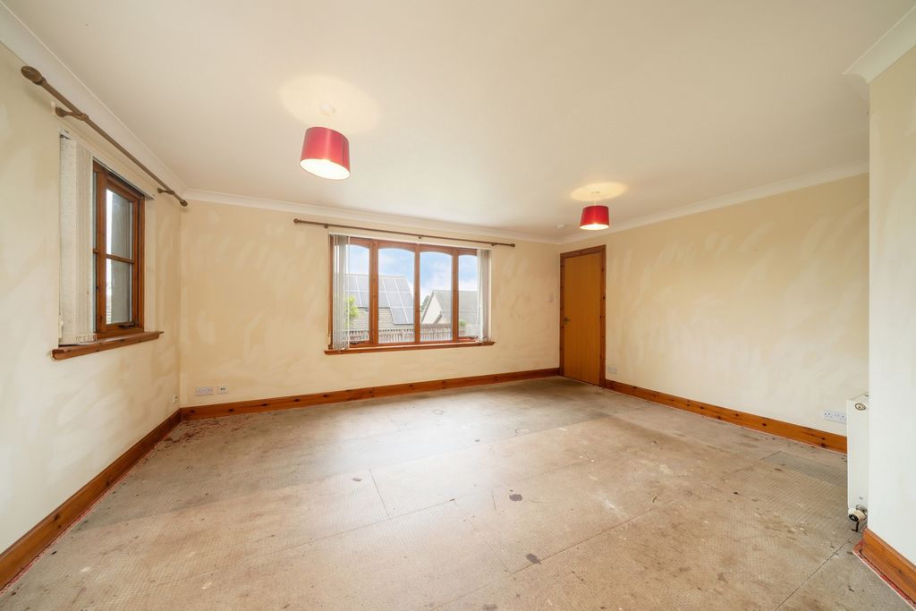 Property photo 3 of 40 Photo 17