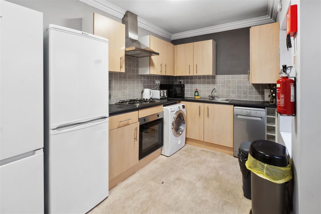 Property photo 3 of 12 03.Jpg