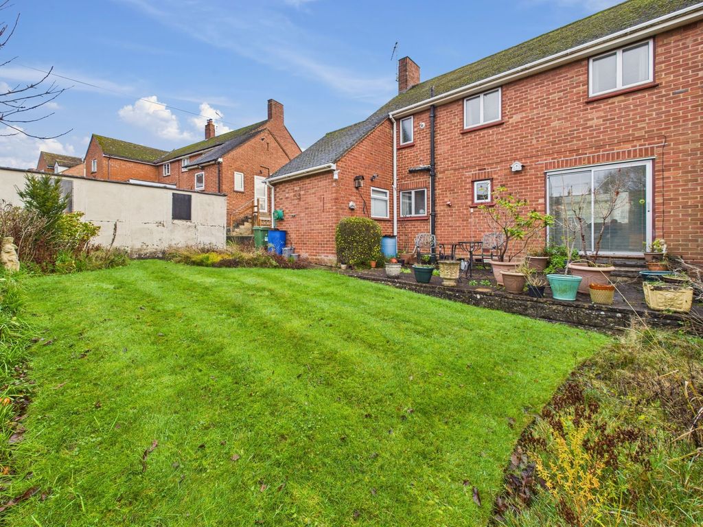 Property photo 2 of 24