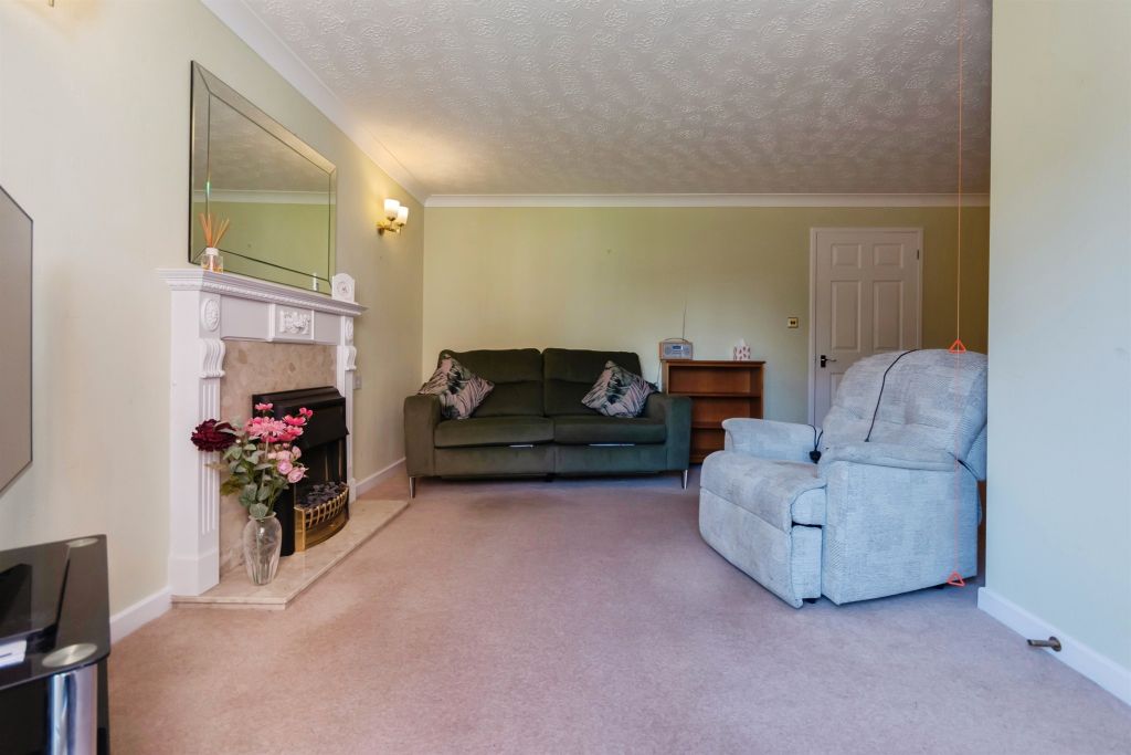 Property photo 3 of 18