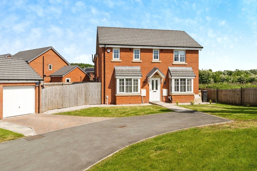 Property photo 1 of 17 Picture No. 01