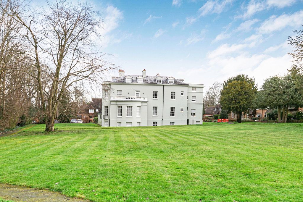 Property photo 3 of 11